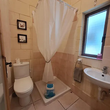 Rooms By Happy And Healthy Gozo